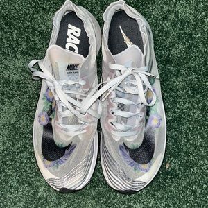 Nike Zoom Fly SP Lightweight Trainers